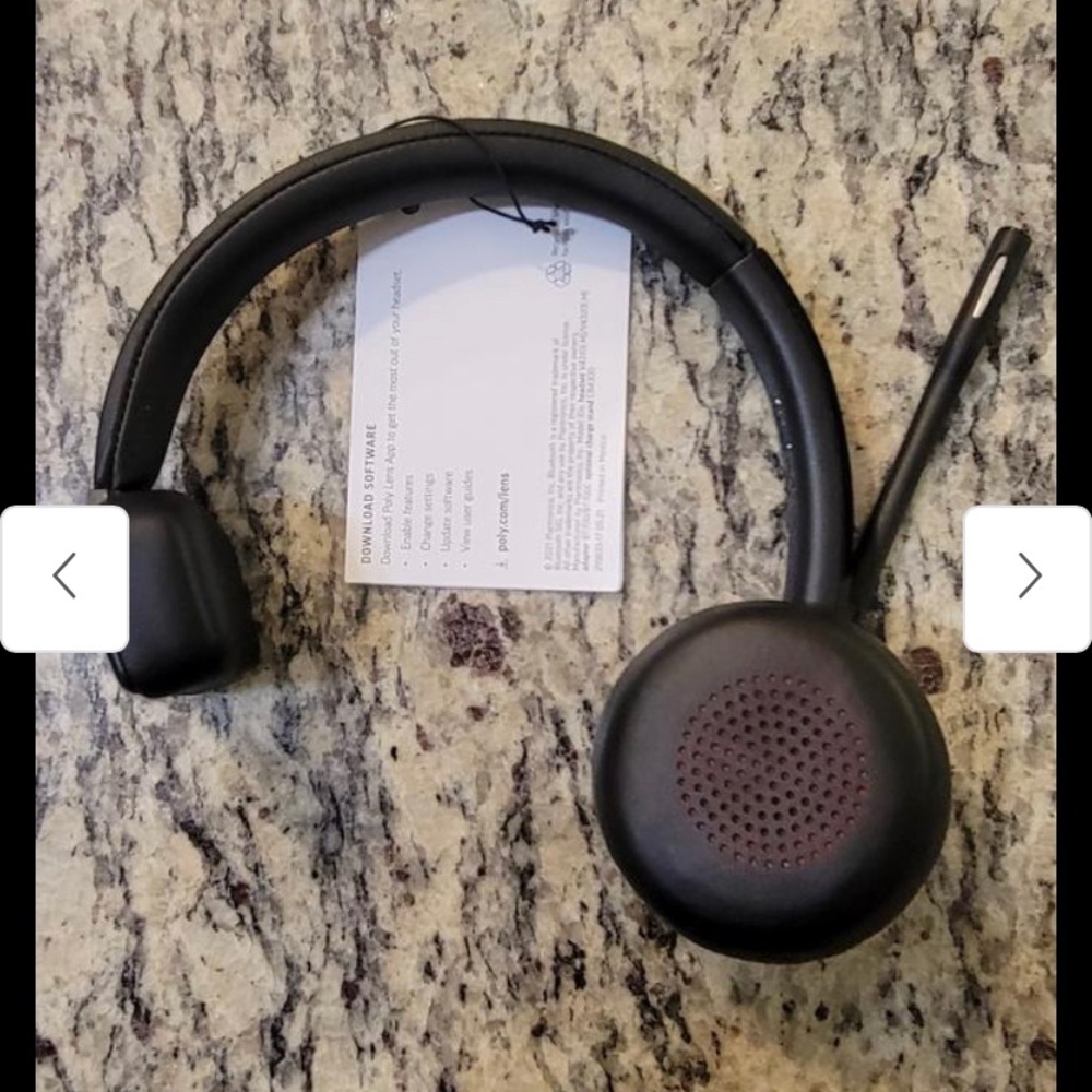 Poly headset - Picture 3 of 5